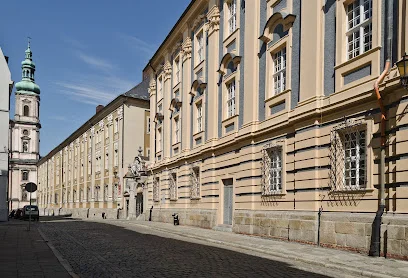 Carolinum (kompleks i kościół pojezuicki)